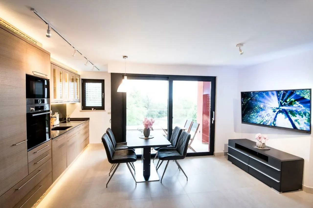 Arka Apartments Vrsar Aparthotel